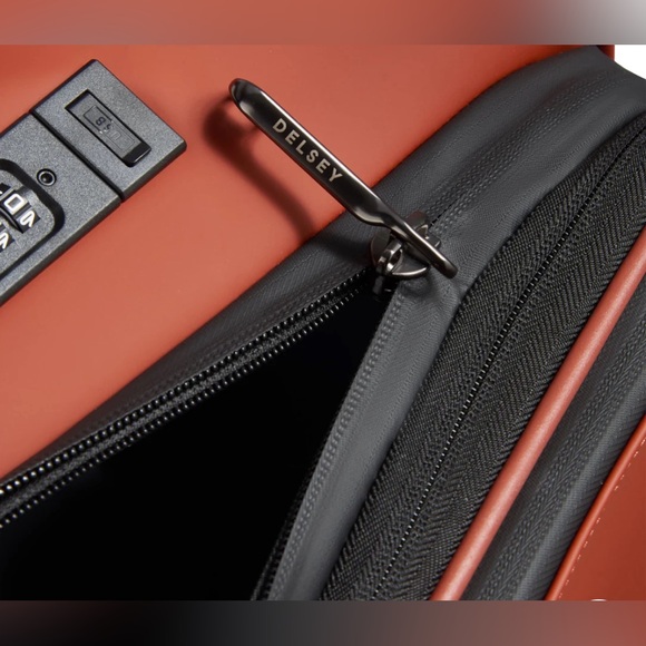 Delsey Paris Turenne SOFT
EXPANDABLE CARRY-ON SPINNER 14.25 x 10.5 x 21.75 IN - Picture 13 of 16